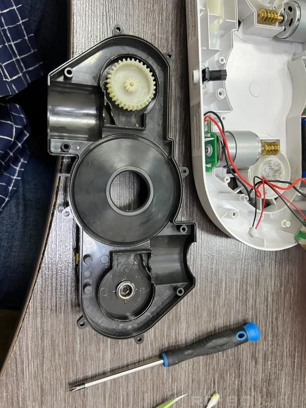 Ремонт робота-мойщика окон DEXP M270S