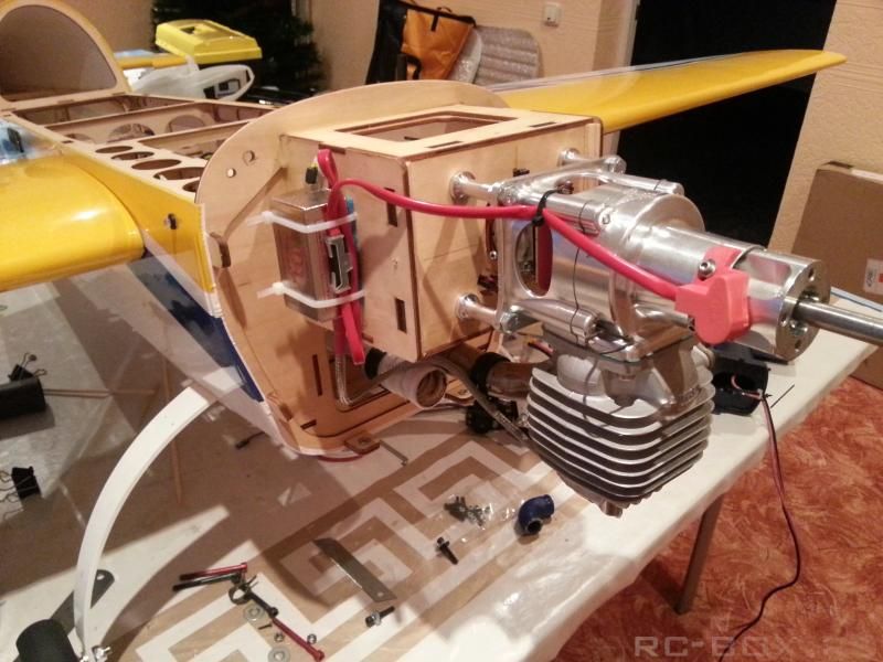 AeroWorks 50cc EXTRA 300 ARF-QB Quick Build